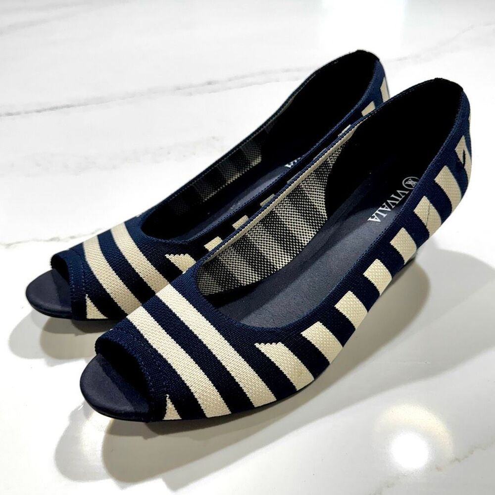 Vivaia Tamia Peep Toe Wedge Heels. Navy/White. Size 39.5/US8.5